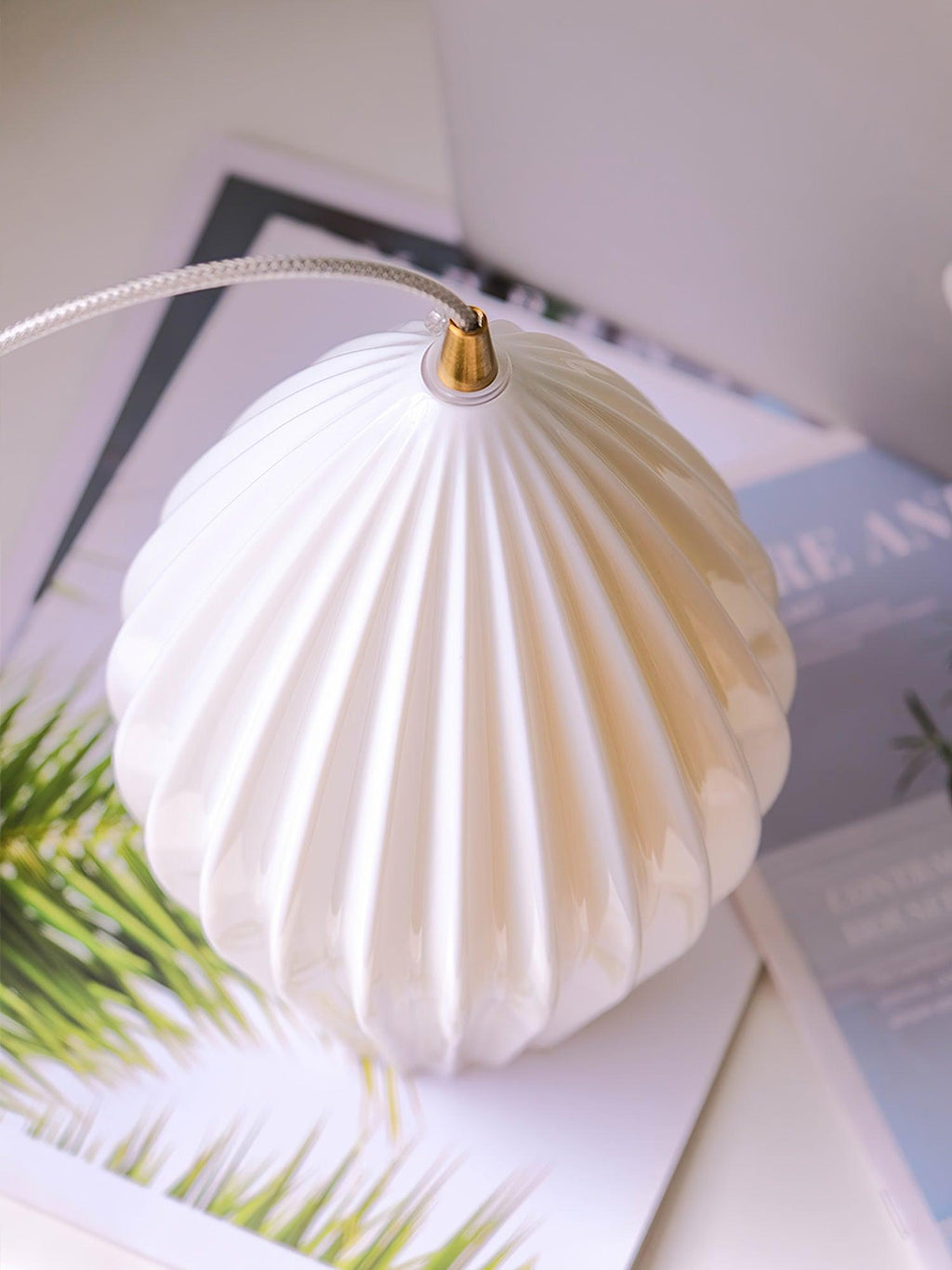 Lampada a sospensione in ceramica con righe