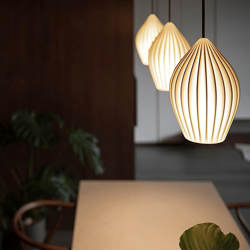 Lampada a sospensione in ceramica con righe