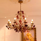 Lampadario in ceramica a forma di rosa rampicante