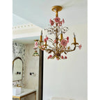 Lampadario in ceramica a forma di rosa rampicante