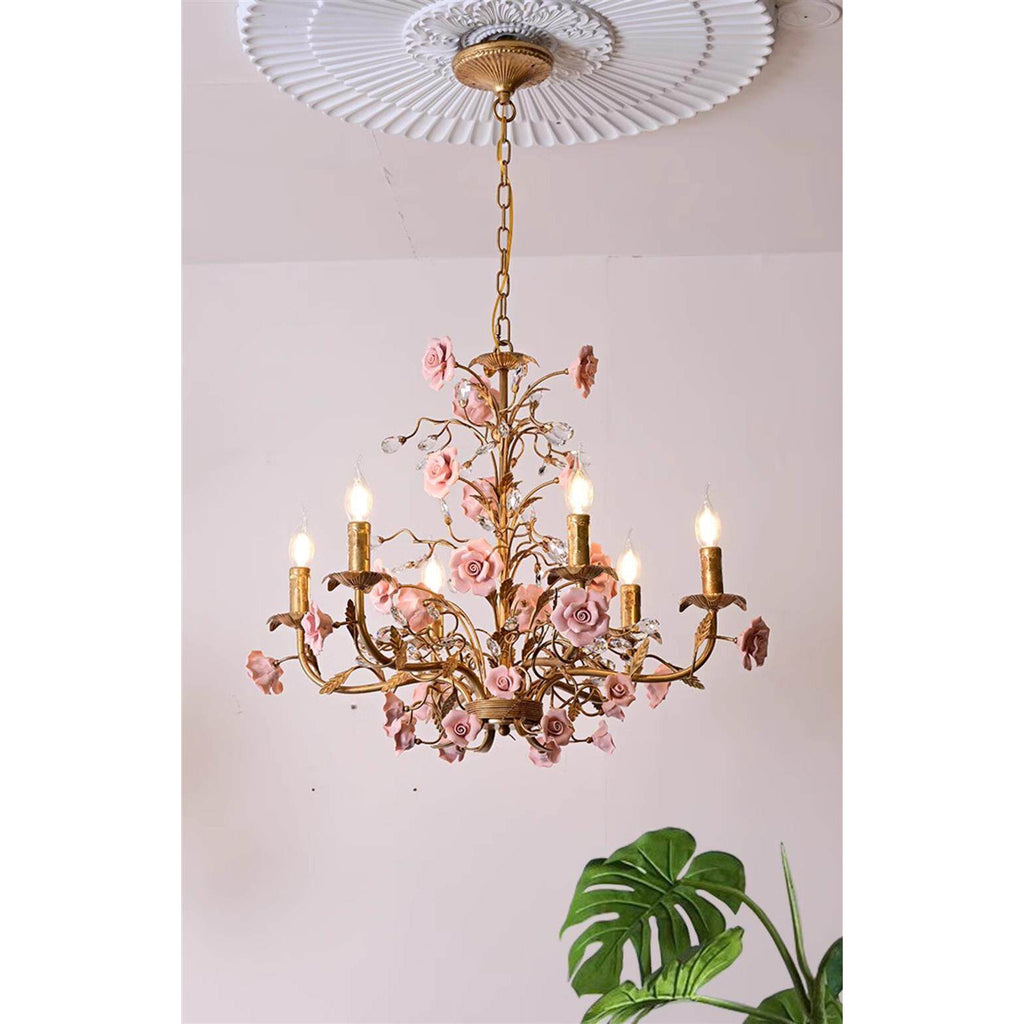 Lampadario in ceramica a forma di rosa rampicante