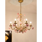 Lampadario in ceramica a forma di rosa rampicante