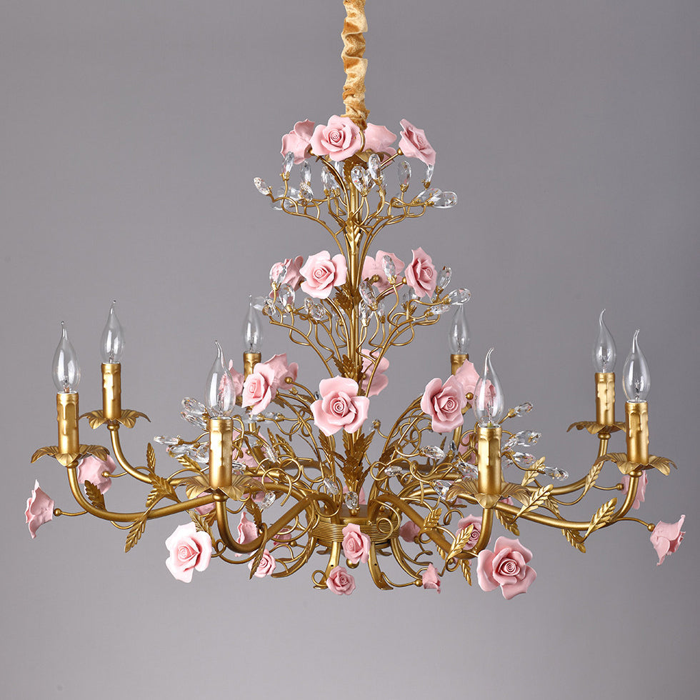 Lampadario in ceramica a forma di rosa rampicante