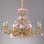 Lampadario in ceramica a forma di rosa rampicante