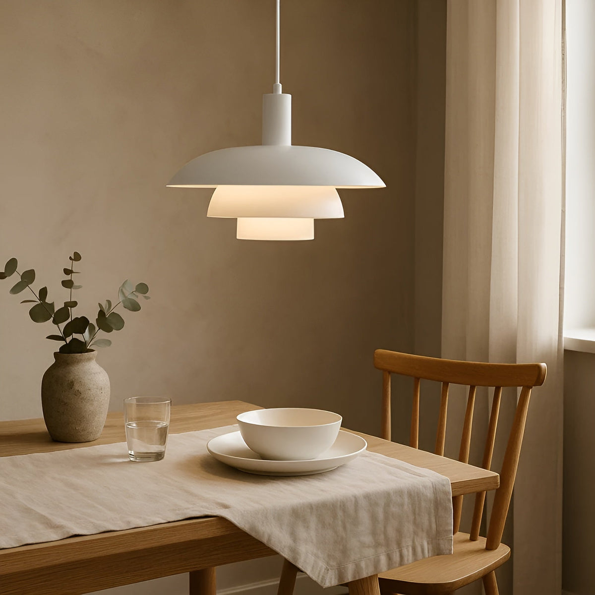 Lampada a sospensione in design danese – Semplice e stilosa per sala da pranzo e soggiorno