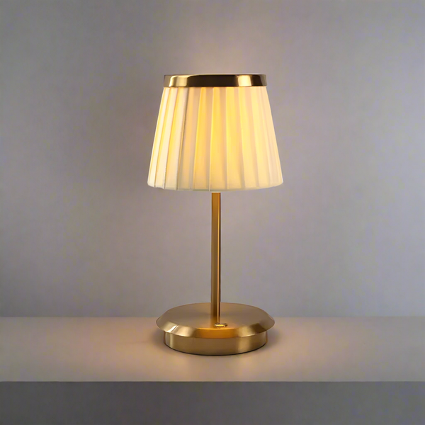 Lampada da Tavolo Elegante Classica con Luce Calda