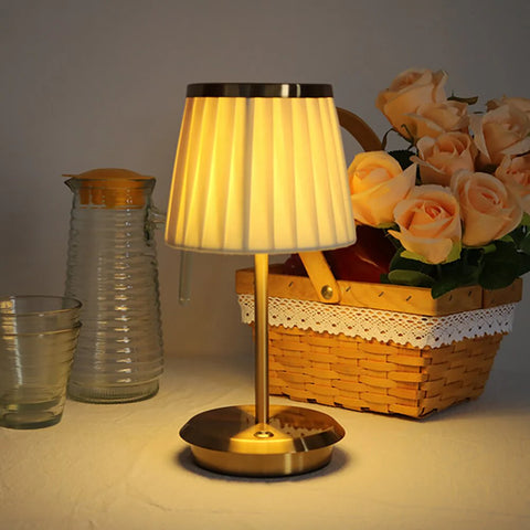 Lampada da Tavolo Elegante Classica con Luce Calda