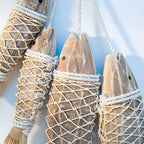 Appendi pesce in legno costiero