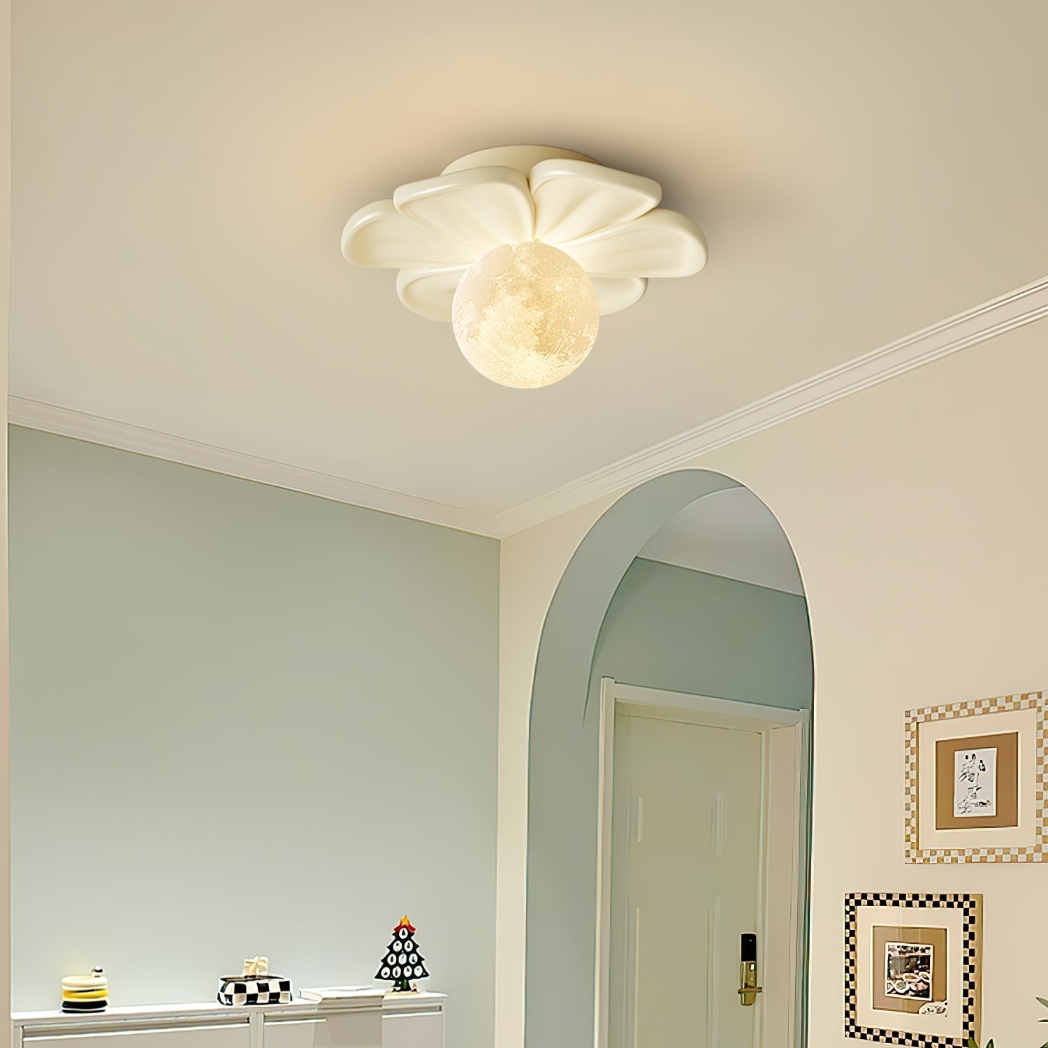 Lampada da soffitto in resina a forma di fiore Quip Bloom