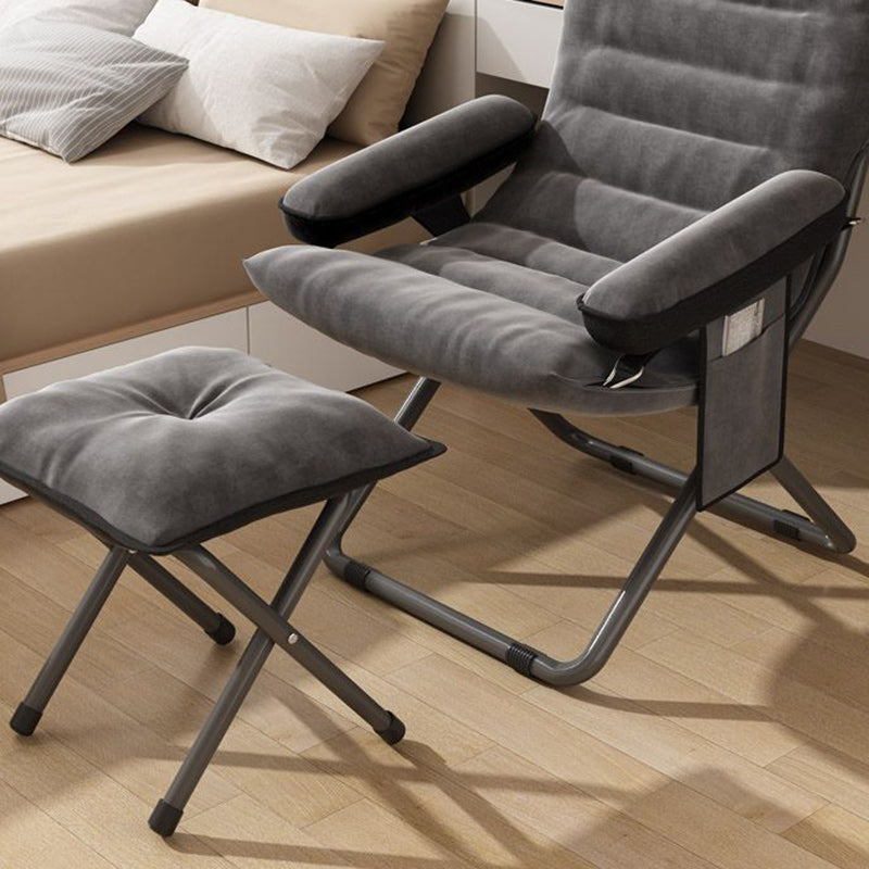 Poltrona Recliner Pieghevole Curva Rettangolare Rivestita in Ferro Scandinavo Contemporaneo per Soggiorno