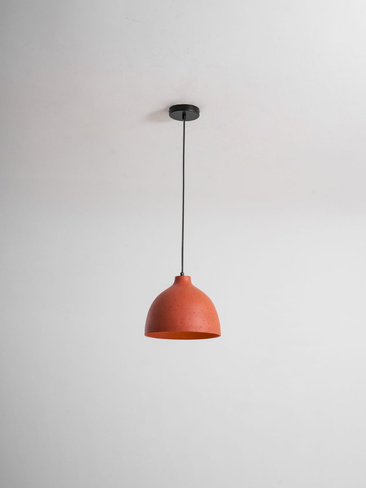 Lampada a sospensione in resina