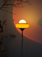 Lampada da Terra Elke Egg Tart – Lampada di Design Giocosa con Forma Unica