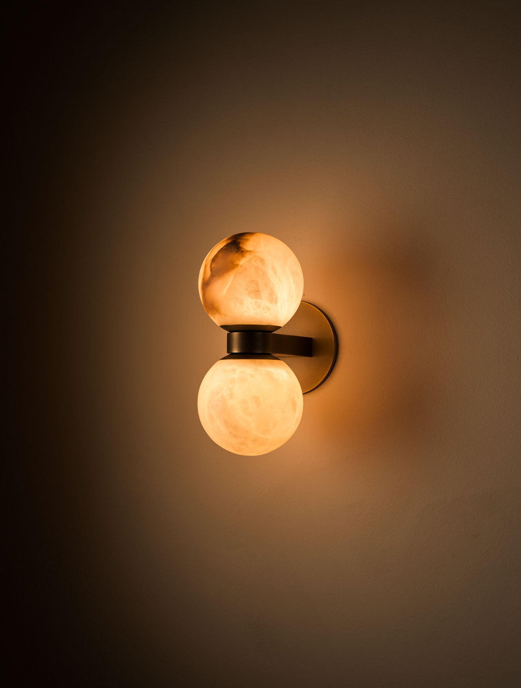 Lampada da parete in alabastro Lush Globe