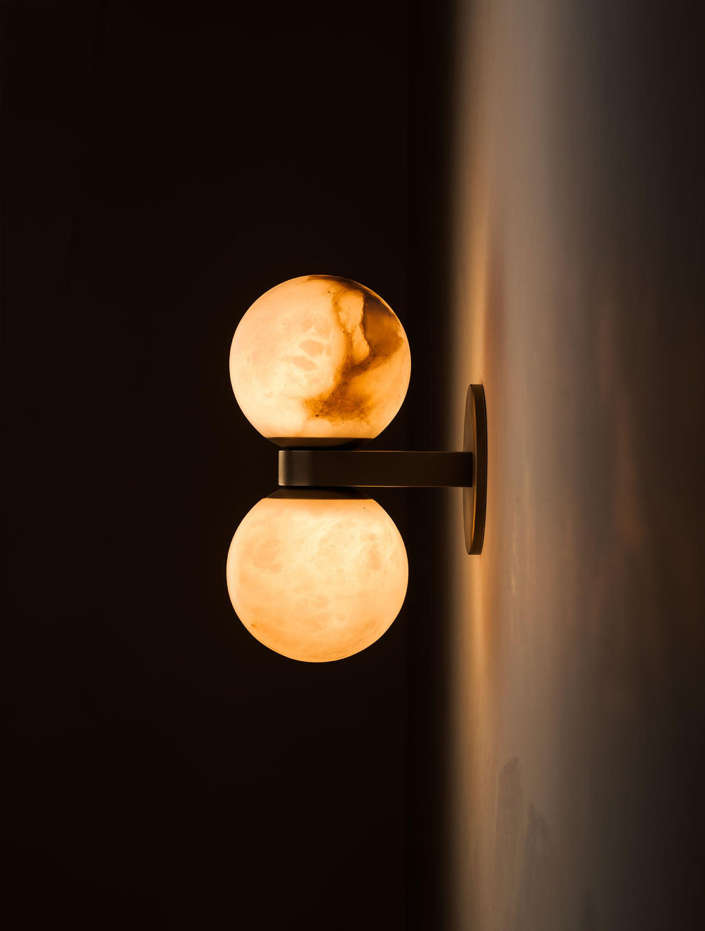 Lampada da parete in alabastro Lush Globe