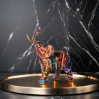 Elara Haus Figurina di Elefante Astratta in Graffiti con Accento in Zanna d'Oro