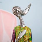 Elara Haus Figurina Astratta di Donna Yoga - Scultura Colorata in Arte Graffiti