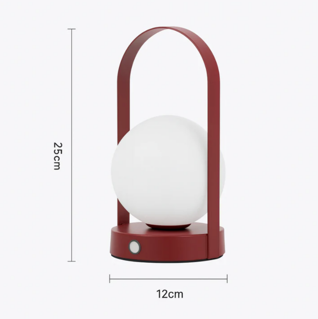 Lampada da tavolo in metallo ad arco Elara Haus con Globo in vetro satinato
