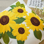 Cuscino in Cotone Ricamato a Motivo Girasole Elara Haus Artisan