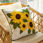 Cuscino in Cotone Ricamato a Motivo Girasole Elara Haus Artisan