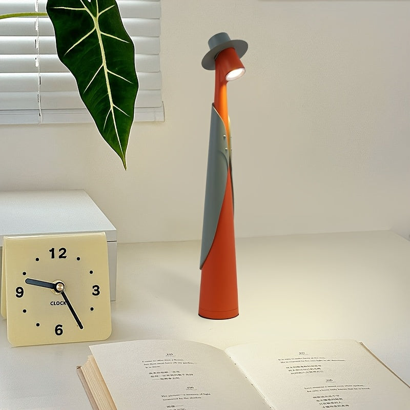 Lampada da Tavolo Elara Haus a Forma di Figura con Luce a Cappello