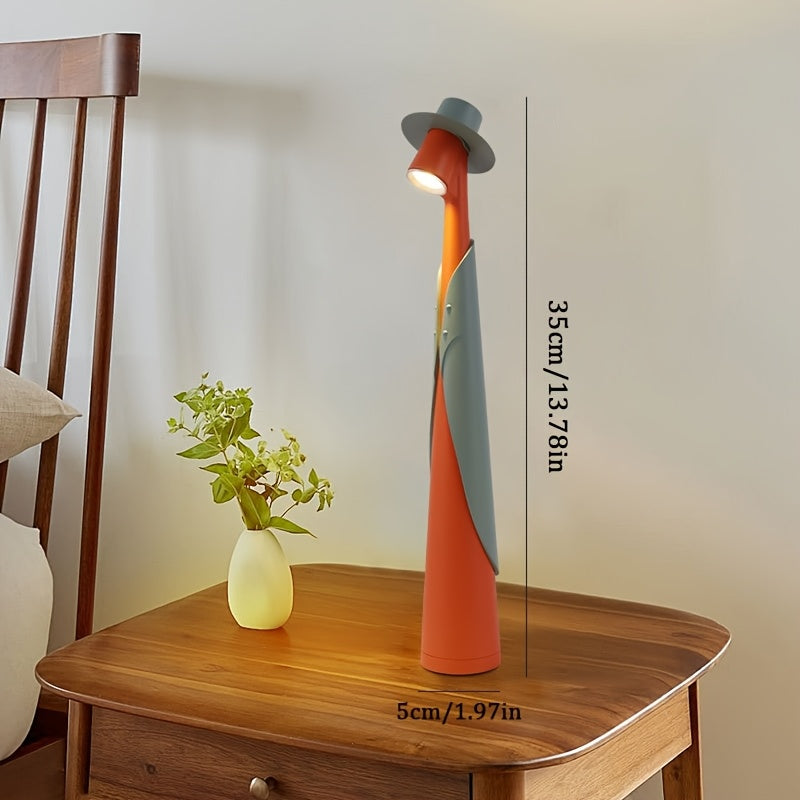 Lampada da Tavolo Elara Haus a Forma di Figura con Luce a Cappello