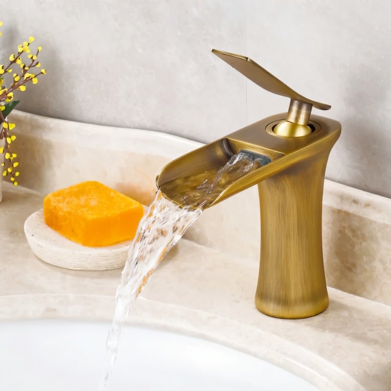 Miscelatore a Cascata Elara Haus Flared Trough – Onice Opaco