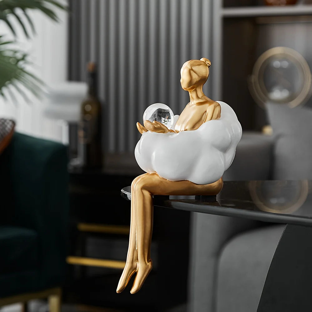 Scultura Donna che Legge in Oro Elara Haus su Nuvola - Decorazione da Mensola