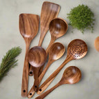 Set di Utensili da Cucina Elara Haus - Strumenti da Cucina Eco-Friendly in Teak Fatti a Mano