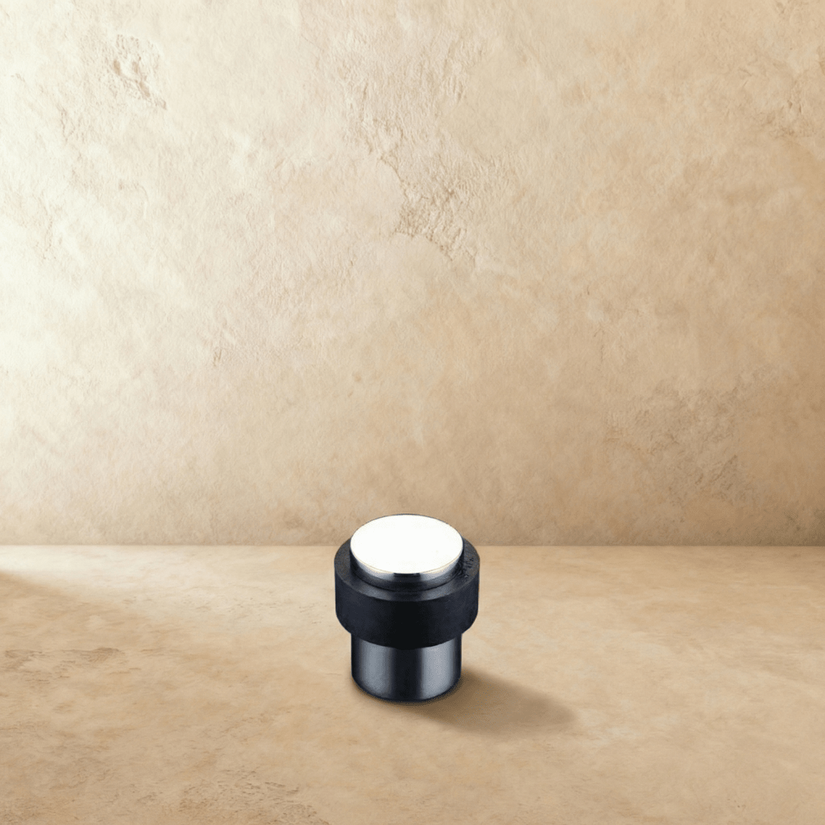 Elara Haus Fermaporta di Lusso in Ottone Architettonico e Nero Opaco