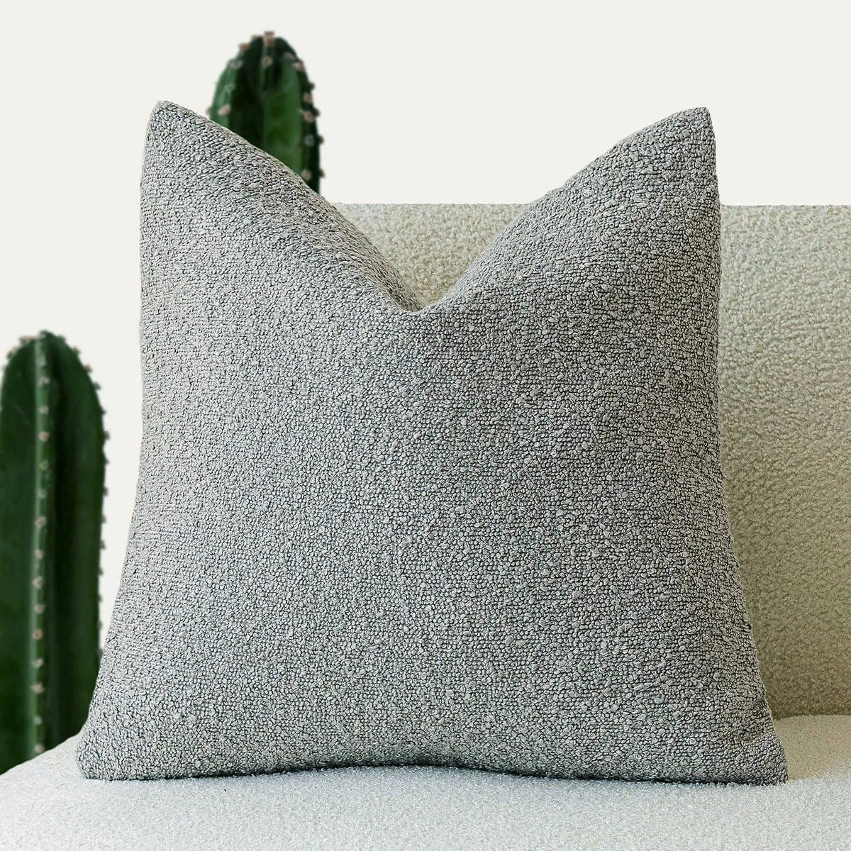 Elara Haus Copertura Decorativa per Cuscino in Bouclé di Lusso