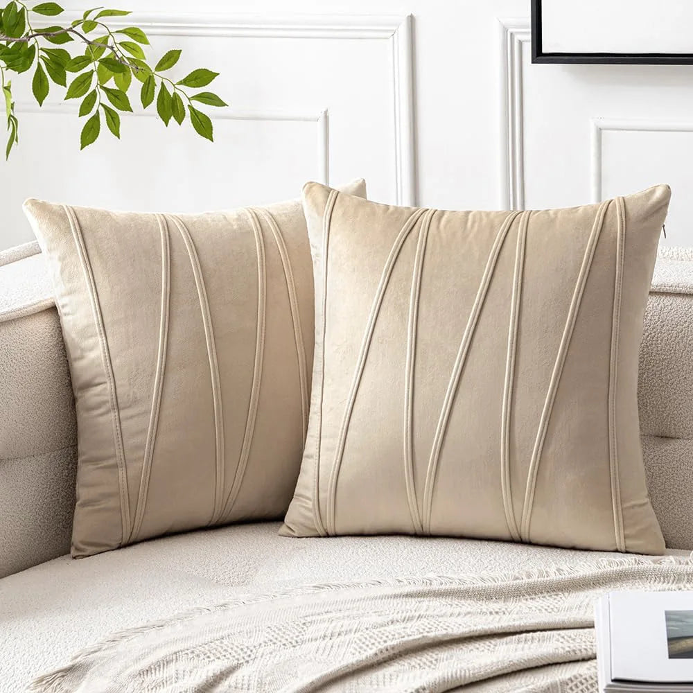 Elara Haus Copertura Decorativa con Linea Ondulata Geometrica Ispirata al Design Scandi Moderno