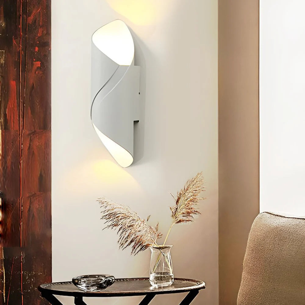 Elara Haus Moderno Applique Architettonico a Spirale