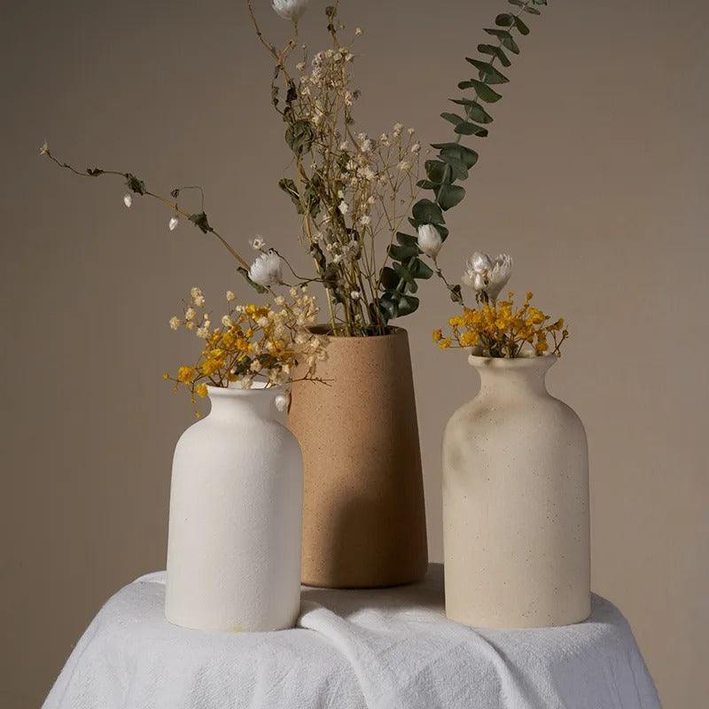 Vaso in Argilla Moderno a Forma Conica Elara Haus – Ceramica Maculata