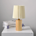 Lampada da comodino moderna con base in legno plissettata Elara Haus