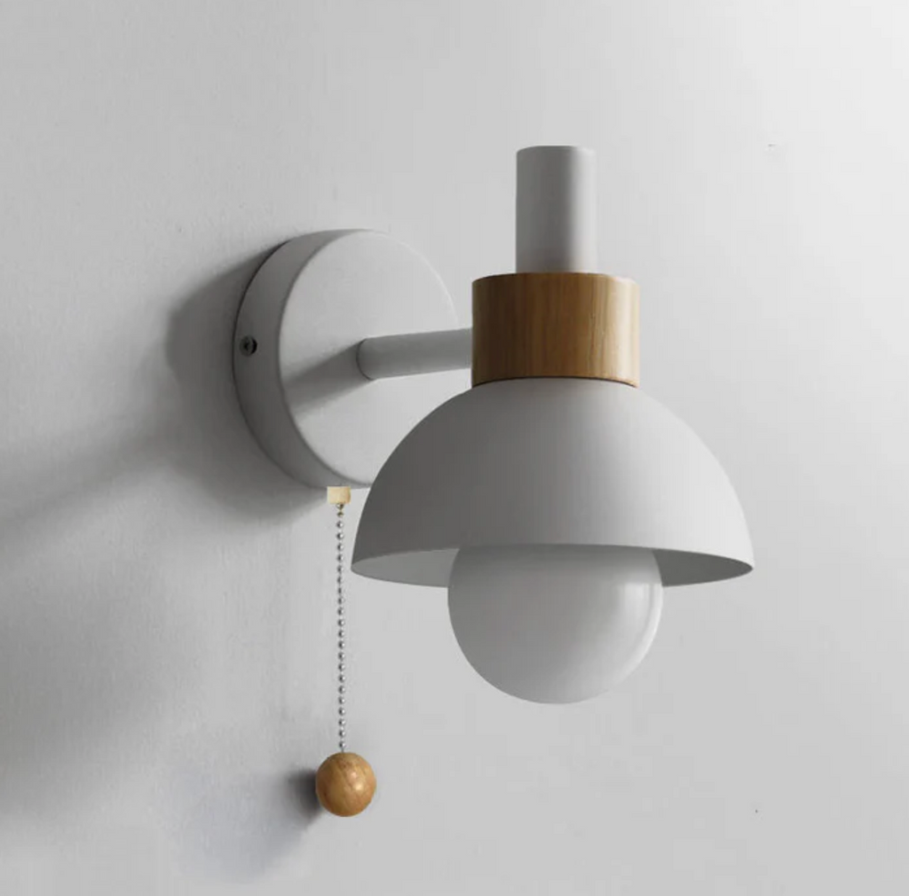 Applique a Muro Elara Haus Nordic Dome con Accento in Legno e Catena di Trazione