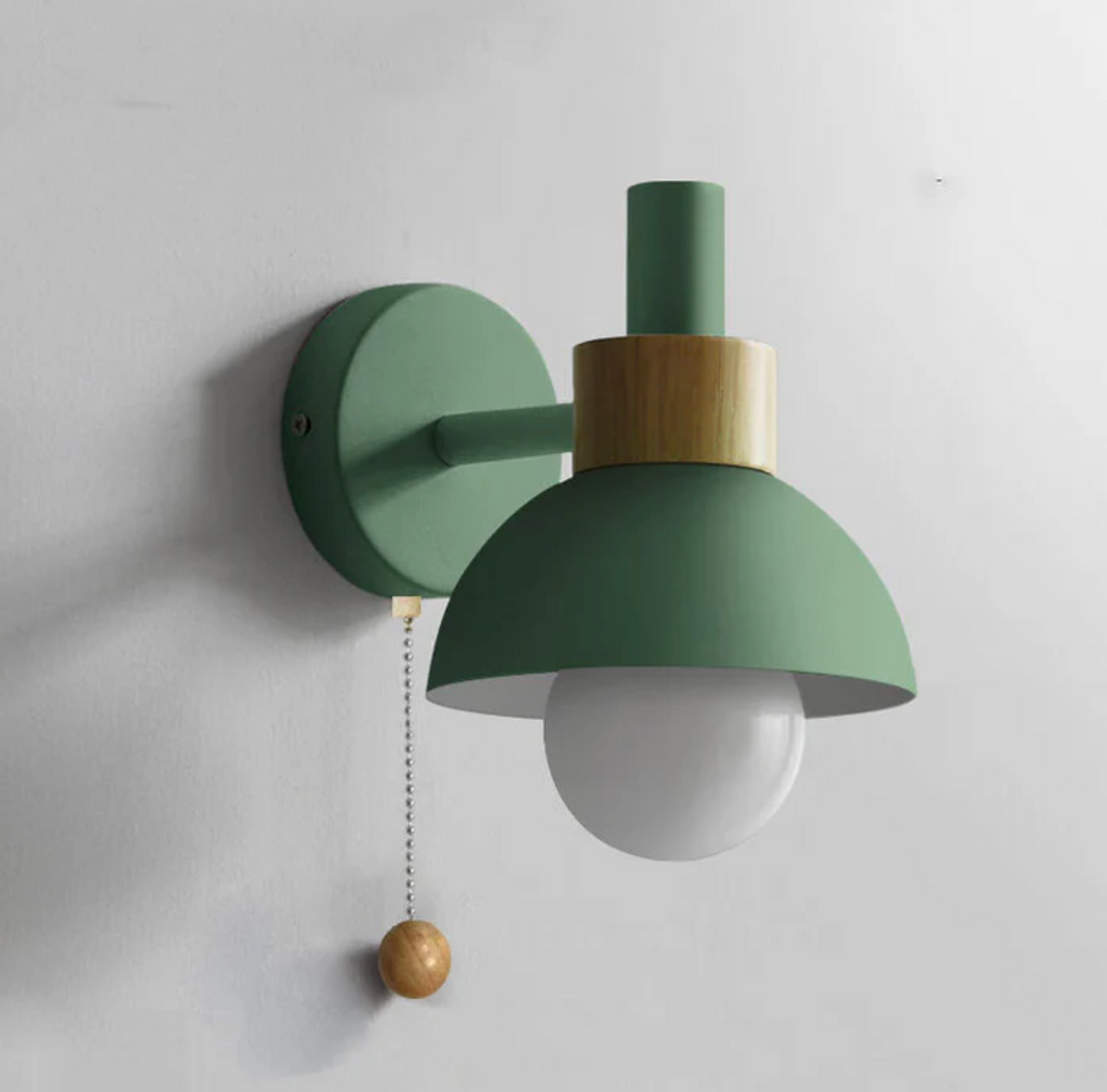 Applique a Muro Elara Haus Nordic Dome con Accento in Legno e Catena di Trazione