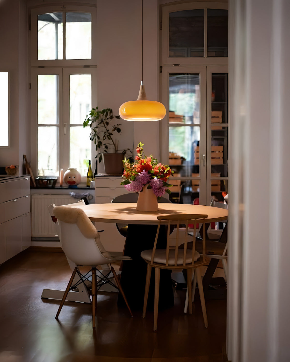 Elara Haus Nordic Glass & Wood Pendant - Luce da Pranzo Scandi