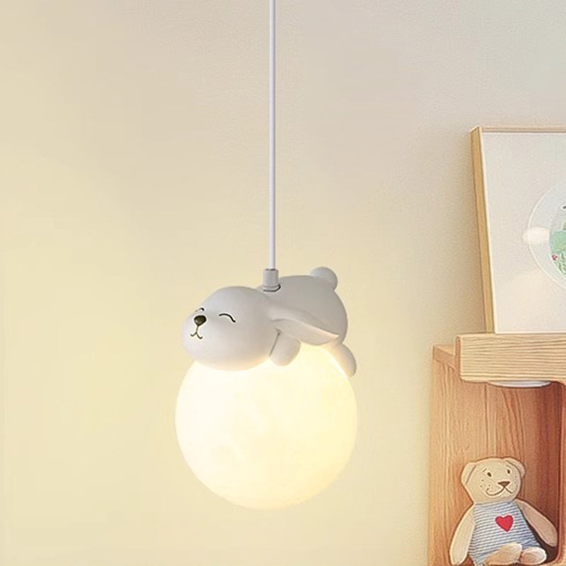 Elara Haus Lampada a Sospensione con Globo di Resina Animale a Forma di Luna