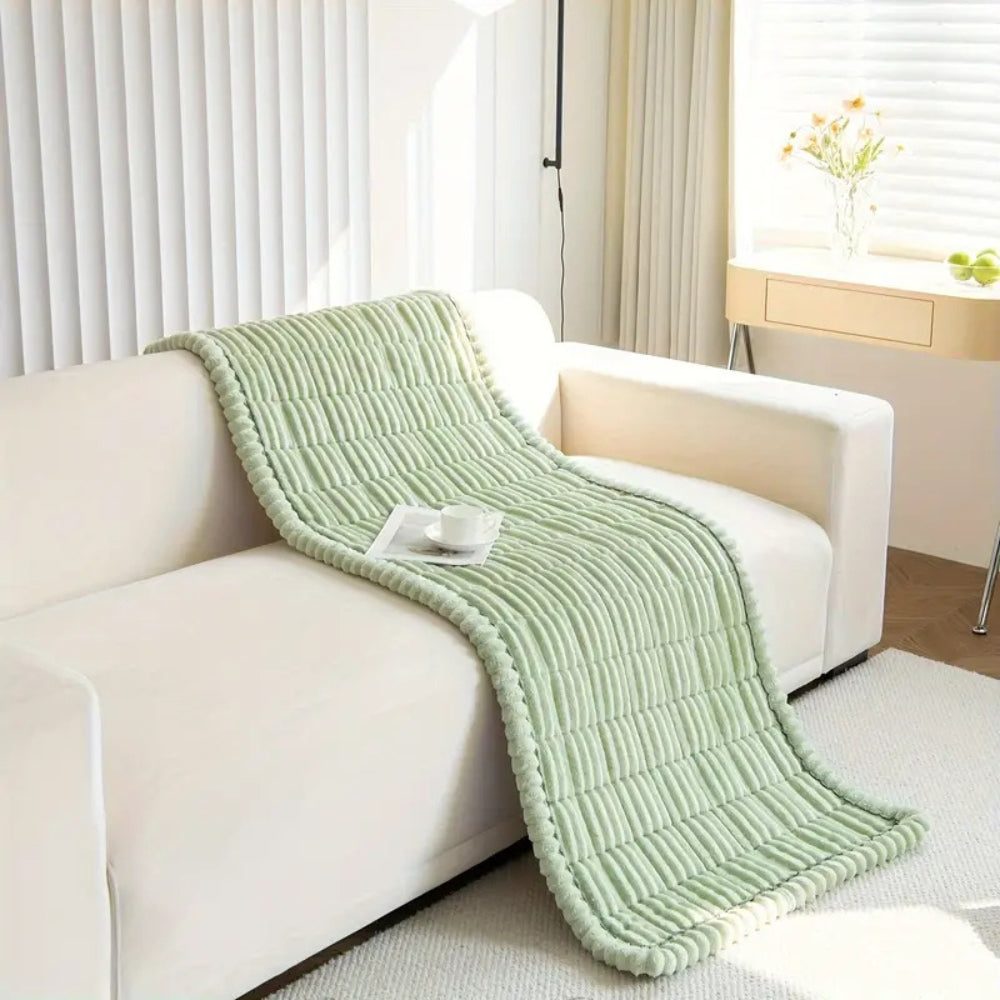 Elara Haus Coperta per Divano con Bordo Ruffle - Morbida Coperta in Pile