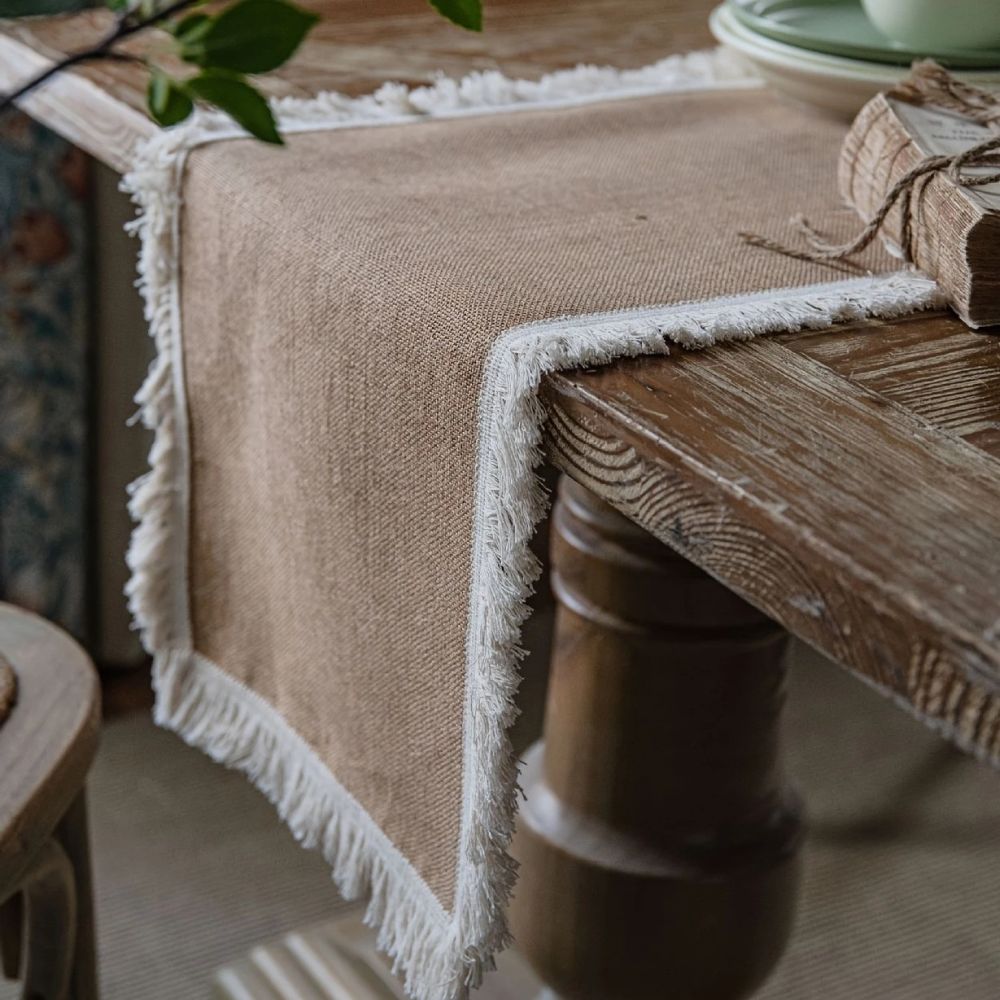Elara Haus Scandi-Boutique Zen Burlap – Percorso Tavolo all'Uncinetto ad Alta Densità Ambientale