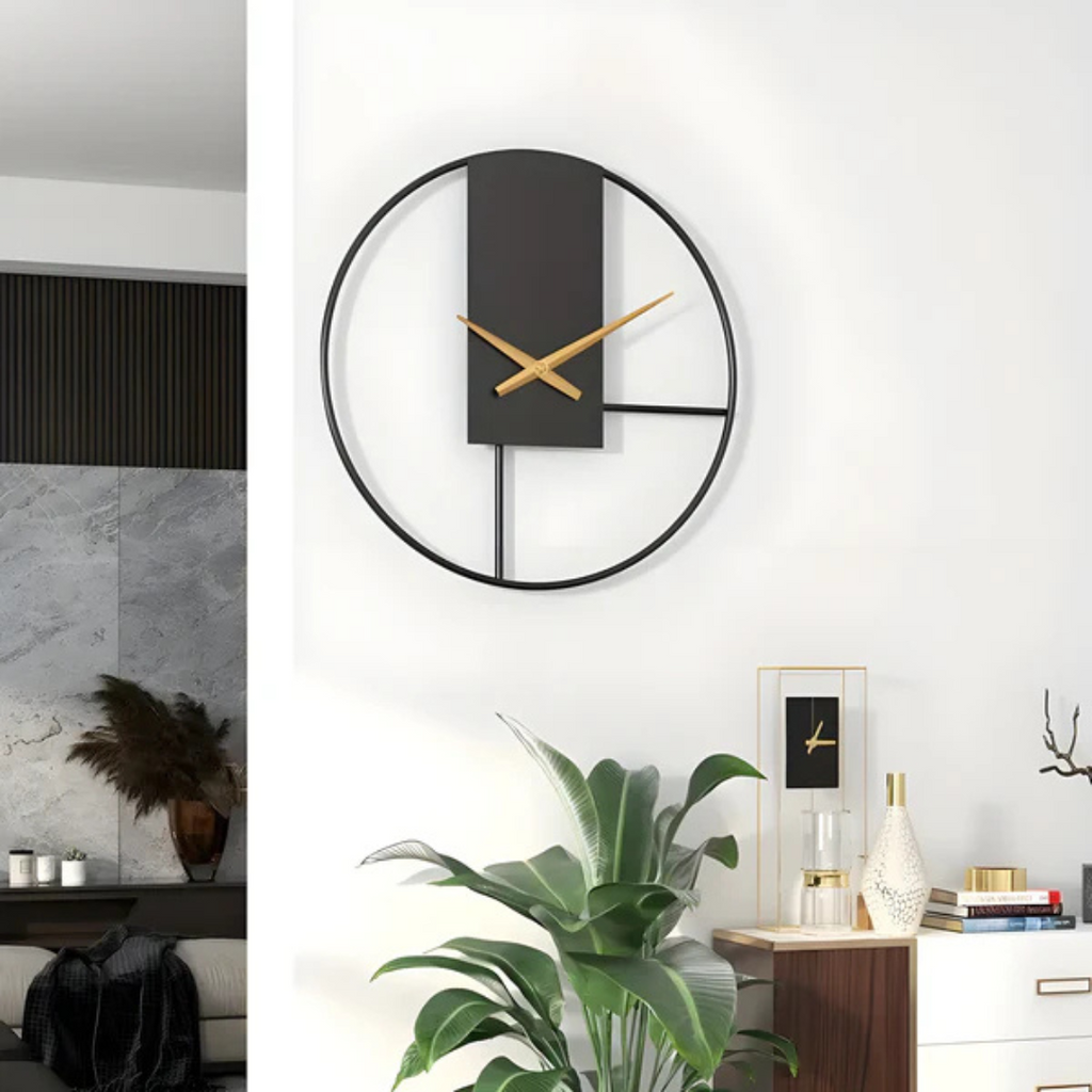 Orologio da Parete in Metallo Nero Stile Scandinavo Elara Haus