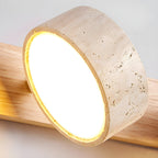 Elara Haus Applique in Travertino Doppio – Luce da Parete in Pietra Calcarea Pitting e Noce