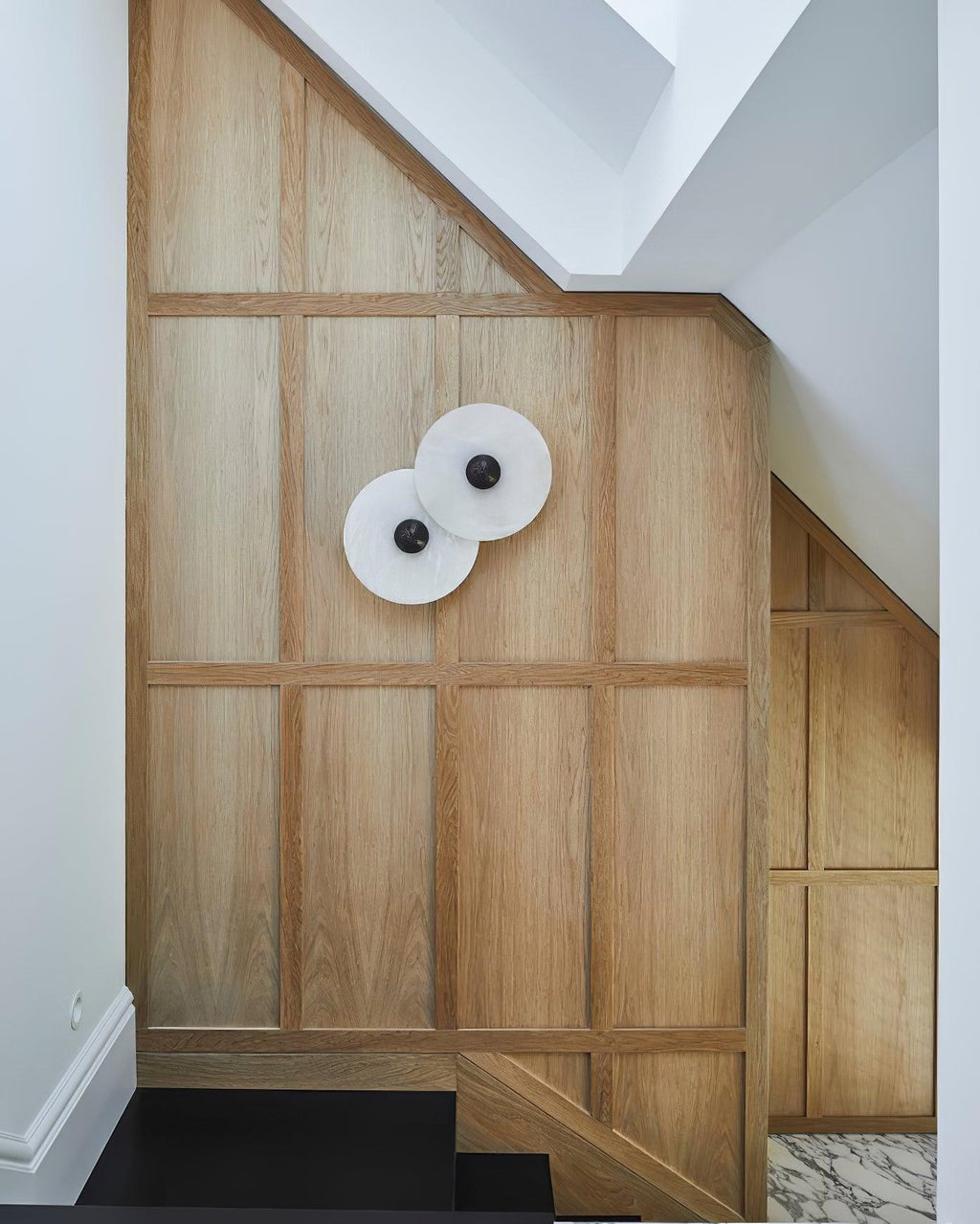 Elara Haus Applique da Parete - Applique in Design Alabastro con Finitura in Ottone