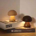 Elara Haus Lampada Notturna LED a Fungo in Legno Fantasioso