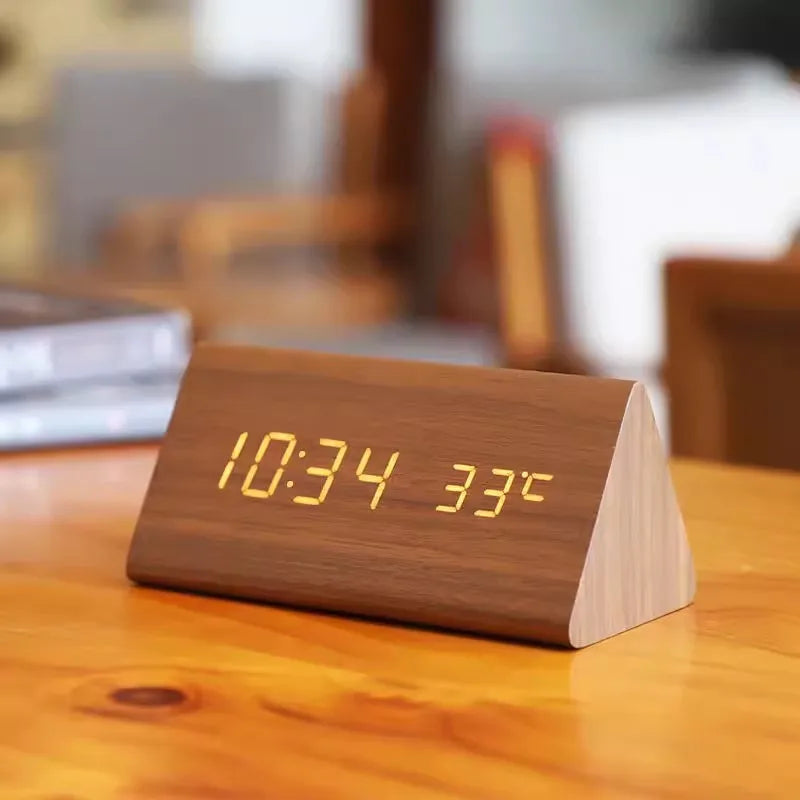 Orologio Digitale da Scrivania Elara Haus con Blocco in Legno