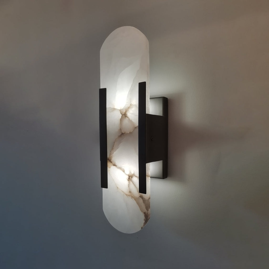 Applique ovale in marmo con illuminazione ambientale LED soffusa