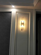 Applique ovale in marmo con illuminazione ambientale LED soffusa