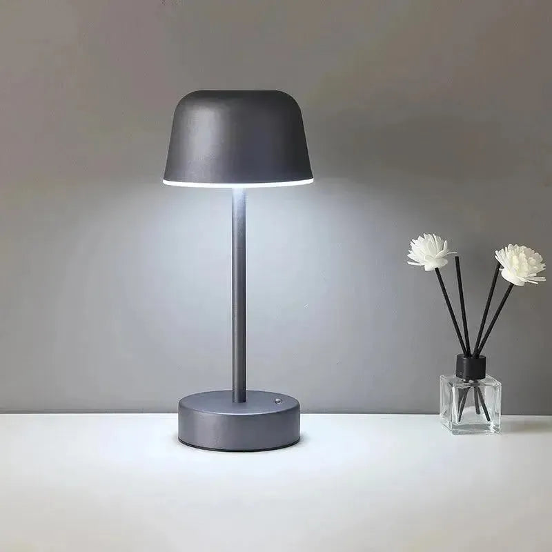 Eleganza Nordic Light - Lampada da Tavolo Ricaricabile