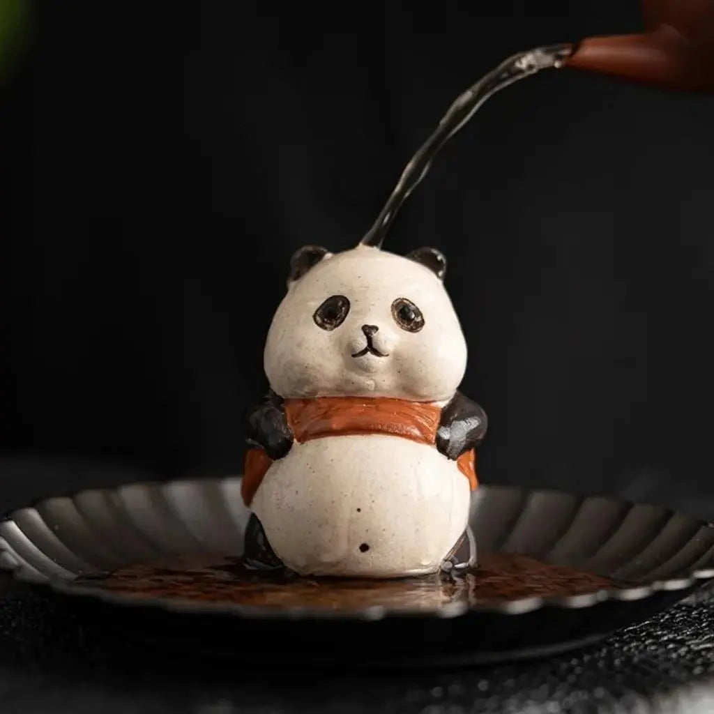 Elva Panda Tea Pet – Ornamento in Argilla di Sabbia Viola