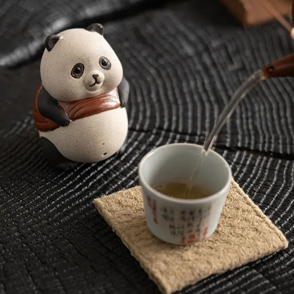 Elva Panda Tea Pet – Ornamento in Argilla di Sabbia Viola